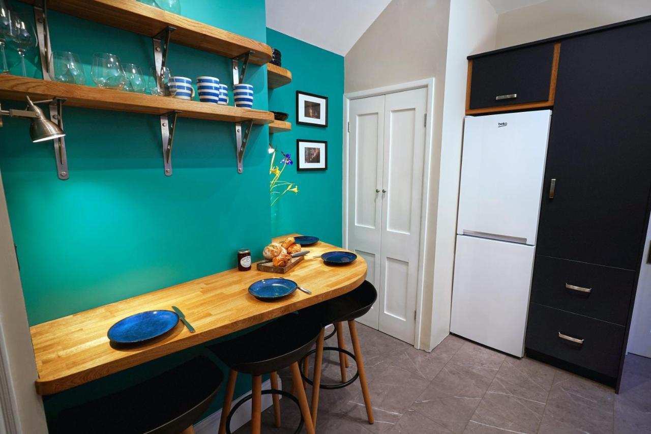 Tastefully Decorated 1-Bed With Free Parking - At Hem Apartment Winchester Exterior foto